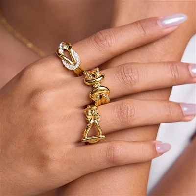 Anillo de nudo de dos hilos