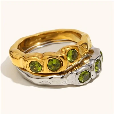 Anillo fundido de 3 piedras
