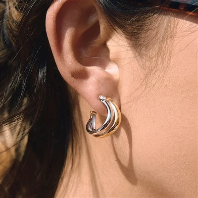 Aros elegantes en C de dos tonos