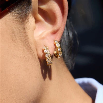 Pendientes de aro de lujo con circonitas