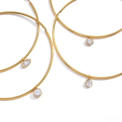 Collares con colgante de circón de lujo